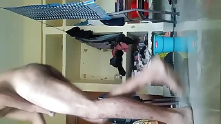 I roaming naked and enjoy my body love